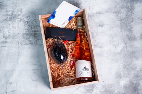 Ara Single Estate Pinot Rosé Hamper