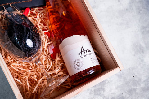 Ara Single Estate Pinot Rosé Hamper
